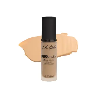 L.A. Girl PRO matte tečni puder - bisque